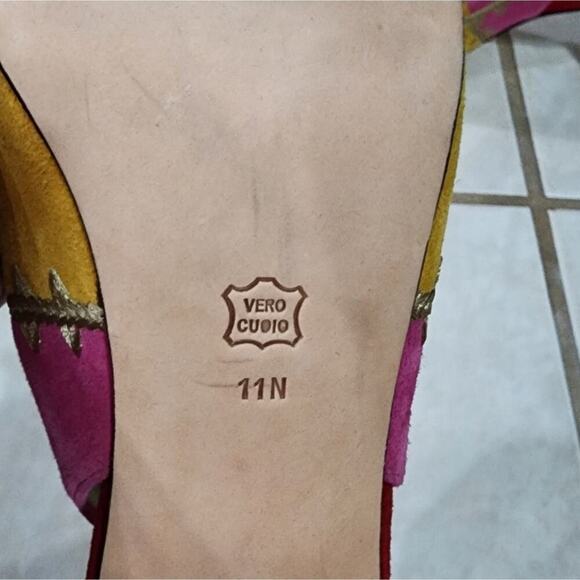 Vaneli Slingback‎ Pointed Toe Heels Suede Leather Red Yellow Pink 11 nARROW - Picture 10 of 11